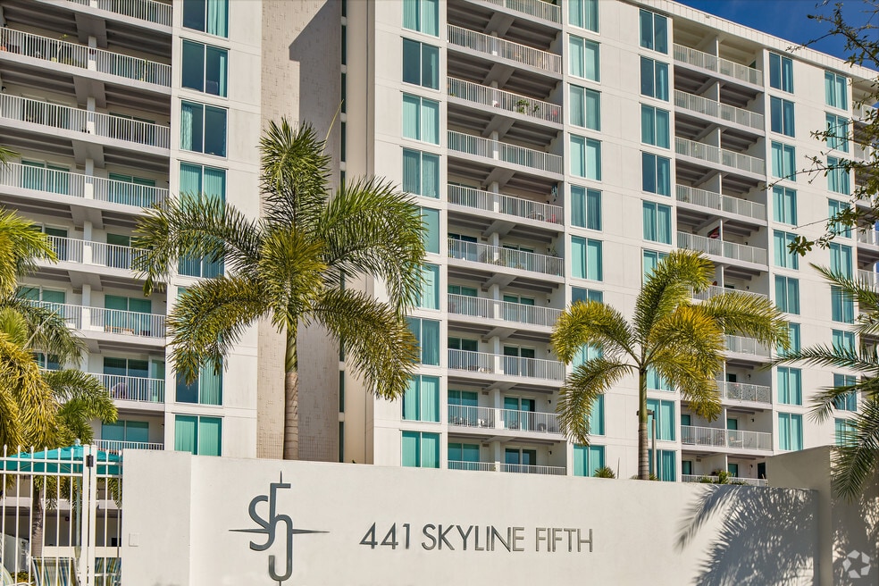 Huntington Place Rentals Sarasota, FL