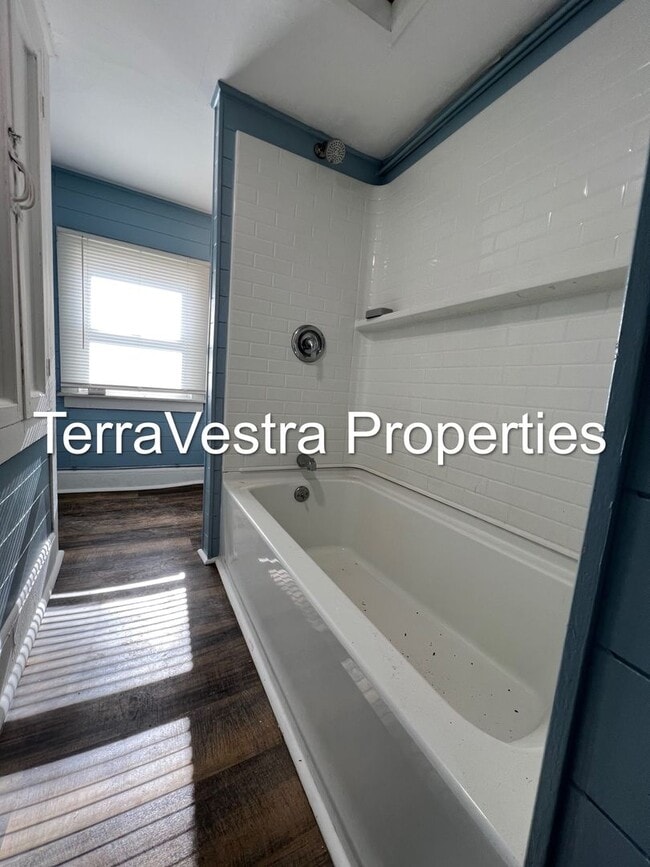 Foto del edificio - 604 Sherman Ave