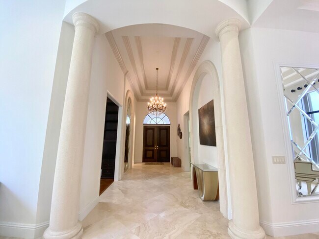 Building Photo - 17754 Lake Azure Way
