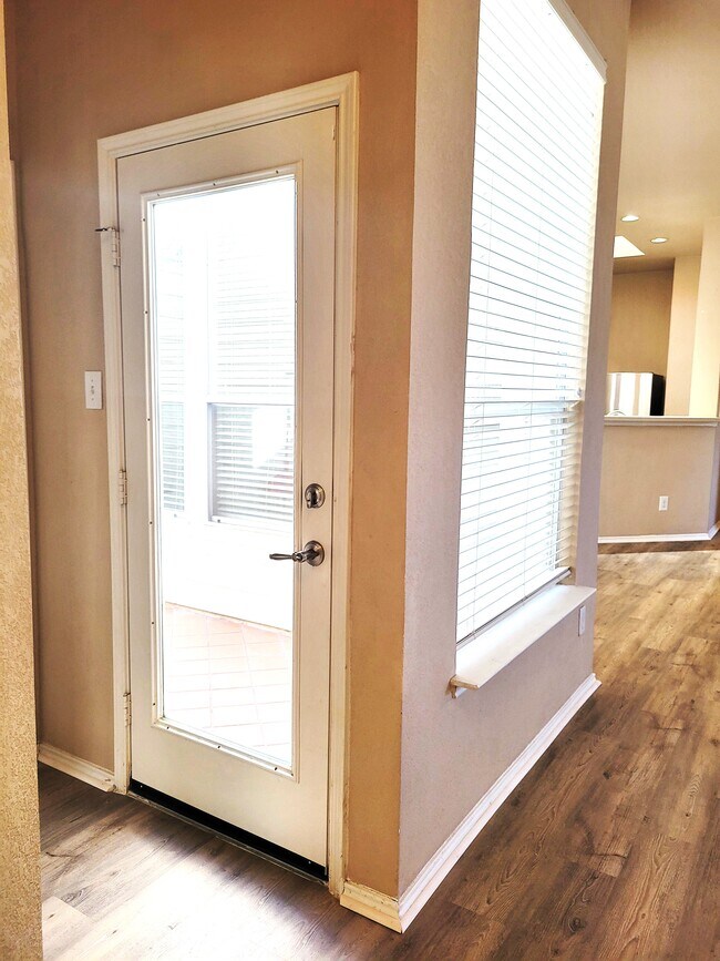 Building Photo - 4501 Aspen Glen Rd