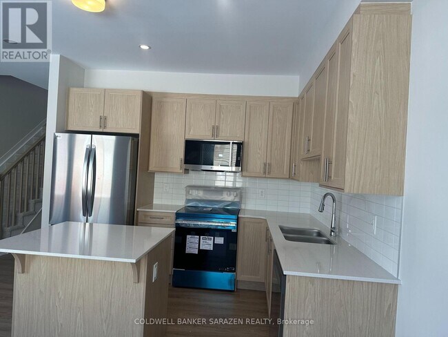 Building Photo - 417 Les Emmerson Dr