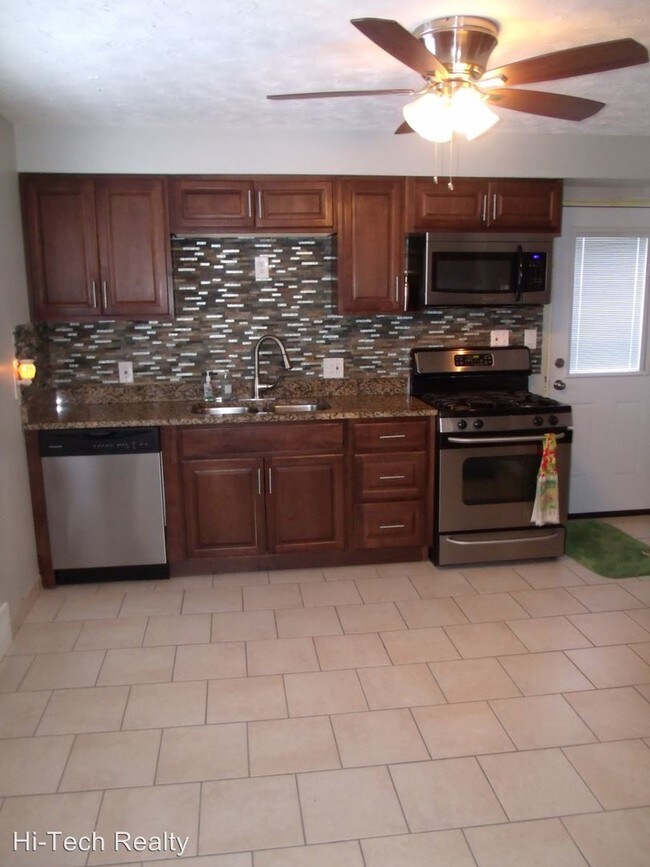 Building Photo - 14609 Emery Ave