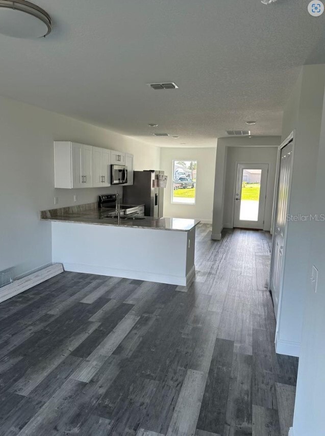 Building Photo - 542 Kilimanjaro Dr