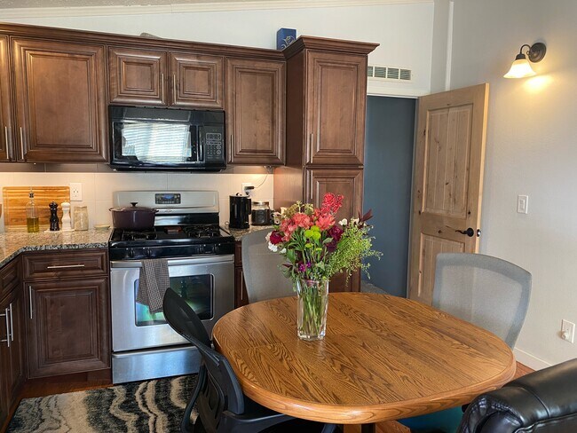 Kitchen - 5046 Quitman Street