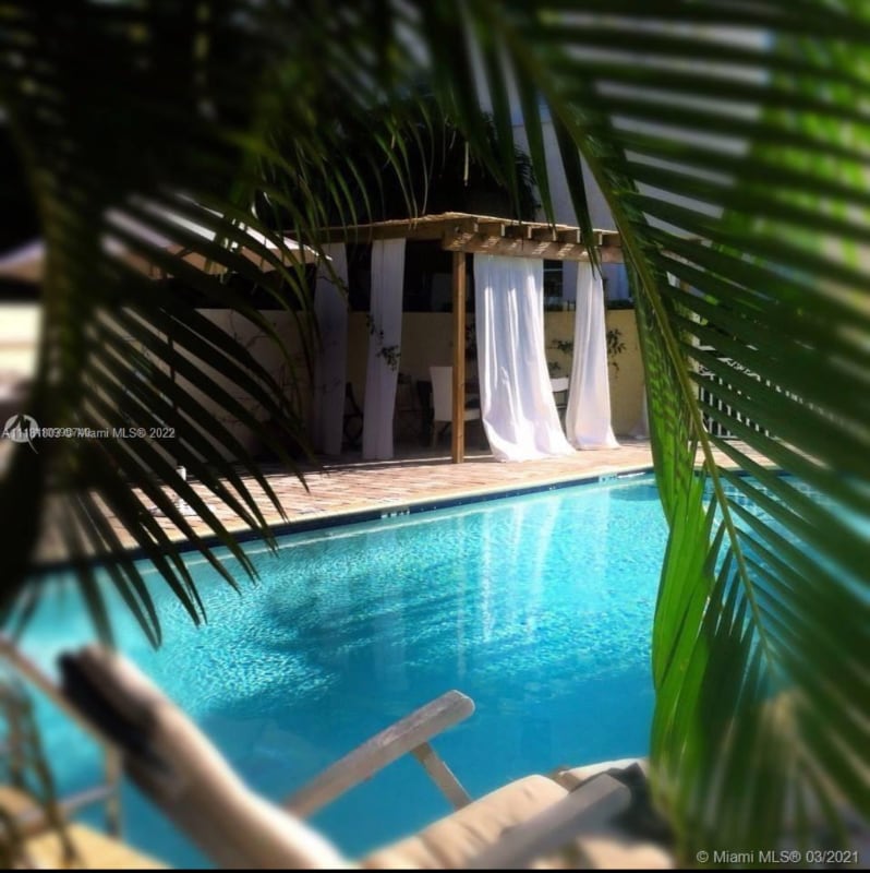 Photo - 4812 Pine Tree Dr (Miami Beach, FL)