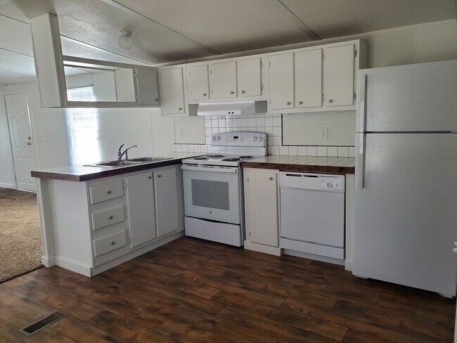 Foto del edificio - 801 Trollingwood-Hawfields Rd. lot 68