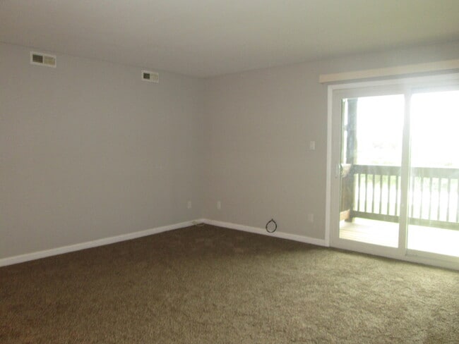 Foto del edificio - 800 Brook Dr