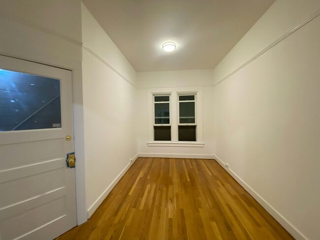 Foto del edificio - 3248 Folsom St