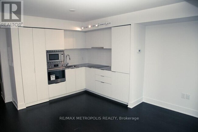 Photo du bâtiment - 955 Bay St.