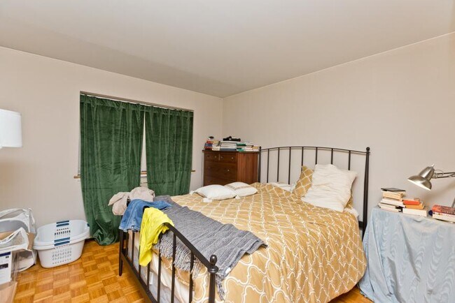 Foto del edificio - 1 bedroom in Chicago IL 60657