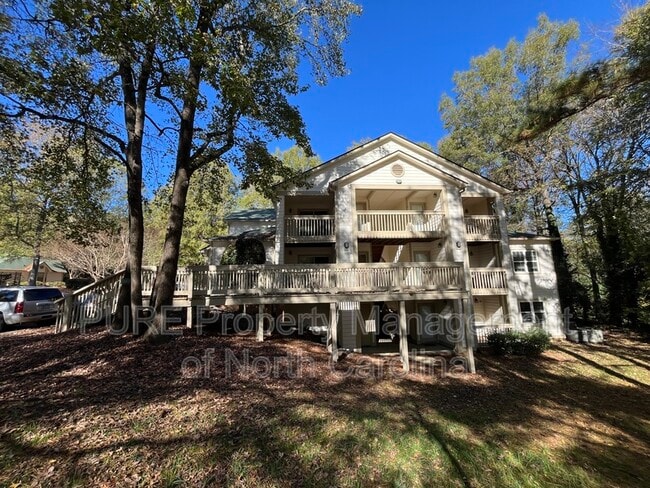 Building Photo - 1011 Churchill Downs Ct