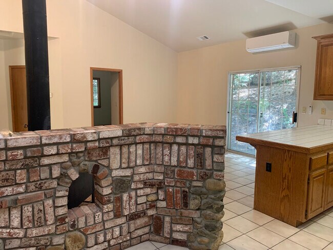 Building Photo - 5301 Starkes Grade Rd