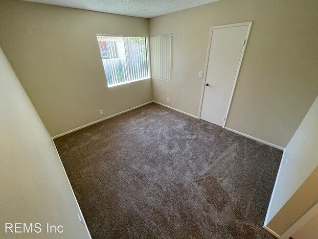 Foto del edificio - 2 br, 1.5 bath House - 23221 Maribel Avenue