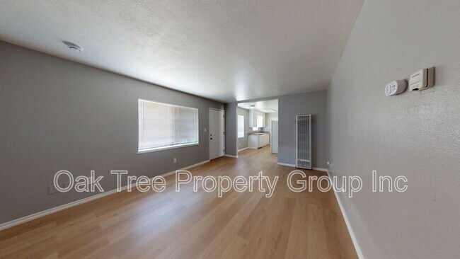 Foto del edificio - 2858–2860 Brookdale Ave