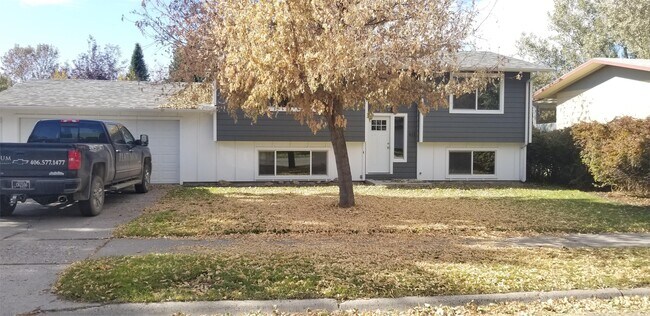 Building Photo - 421 N 17th Ave