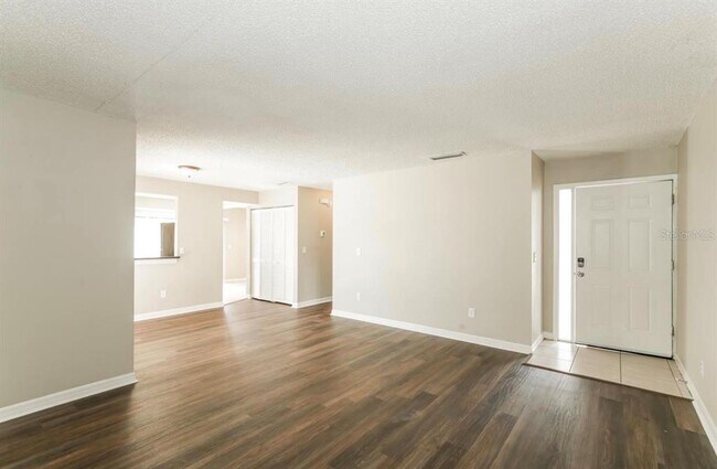 Foto del edificio - 10536 Chadbourne Dr