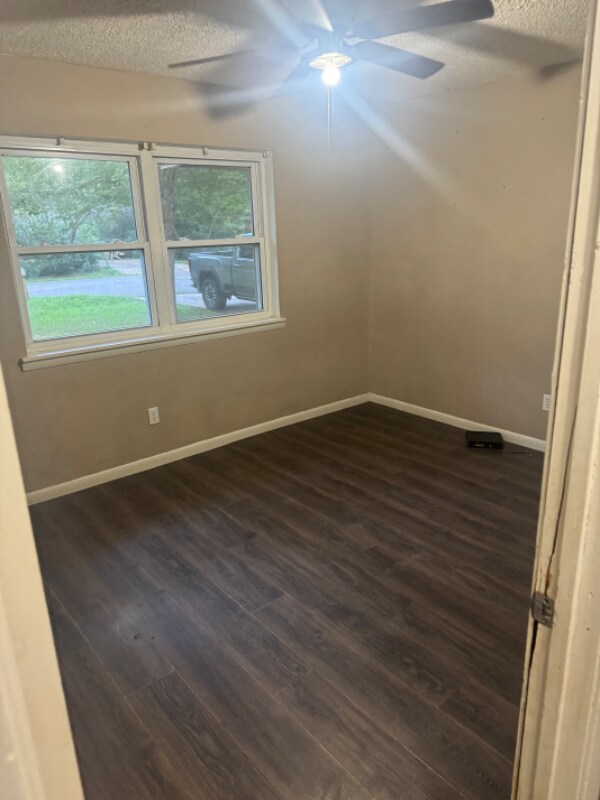 Foto del edificio - 1508 Terrace Cir