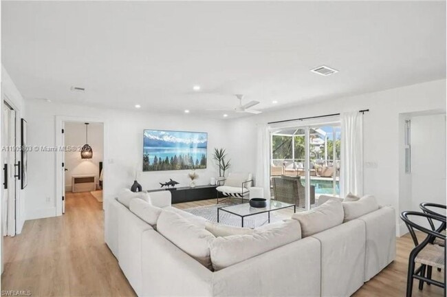 Building Photo - 444 N Barfield Dr