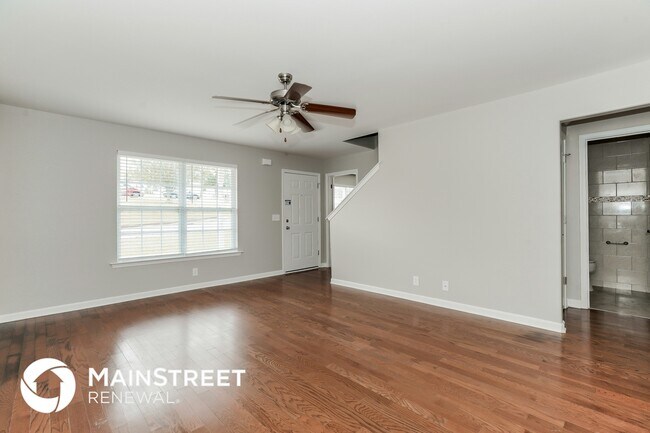 Building Photo - 101 Lyndhurst Dr