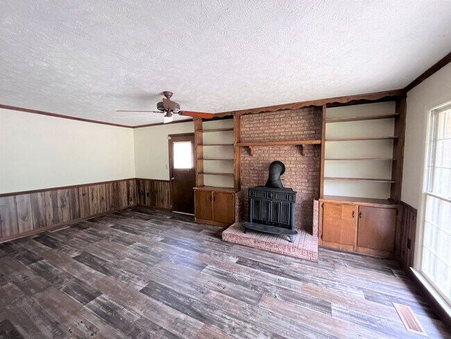 Foto del edificio - 11621 Hooper Dr