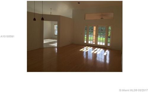 Building Photo - 571 Carrington Ln