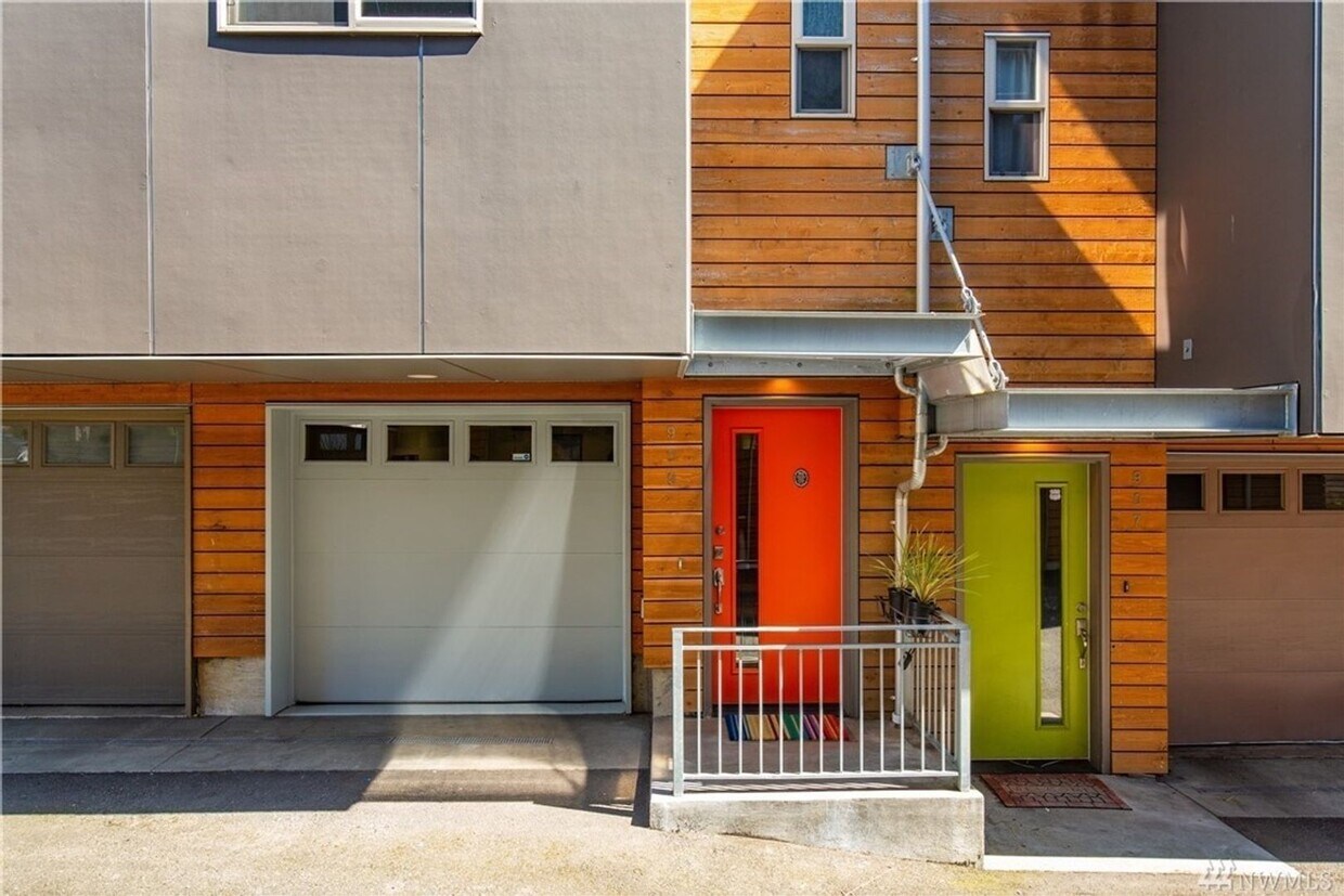 Foto principal - 909 N 85th St