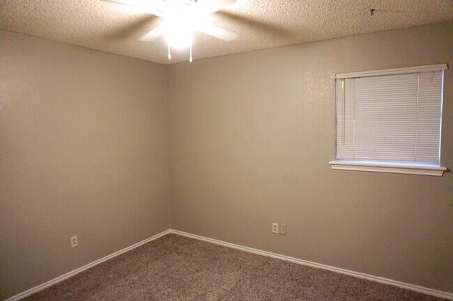 Foto del edificio - 2202 32nd St