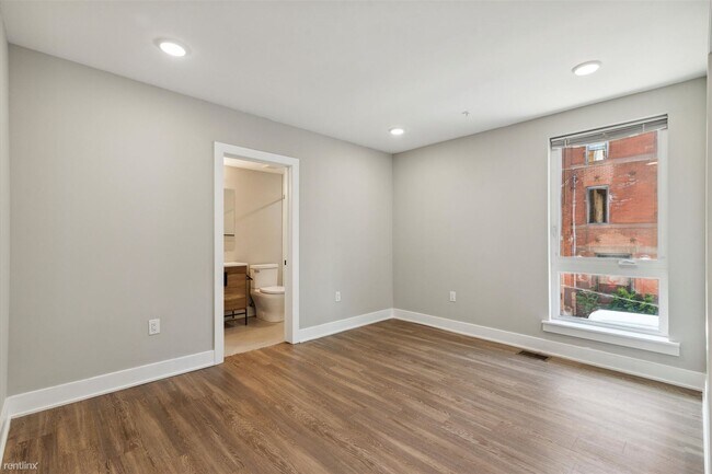 Foto del edificio - 5 br, 5 bath House - 1739 Page ST Unit 1