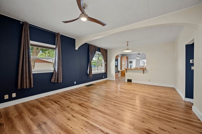 Building Photo - 2858 Bunting Ave