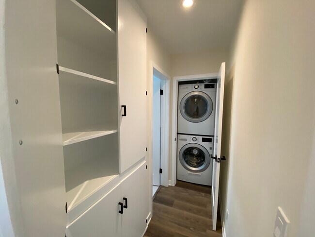 Foto del edificio - 1319 Havenhurst Dr