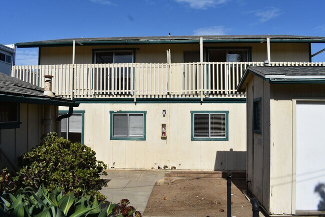 Building Photo - 512-516 N CITRUS AVENUE