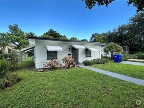 Building Photo - 5515 NW 6th Ave