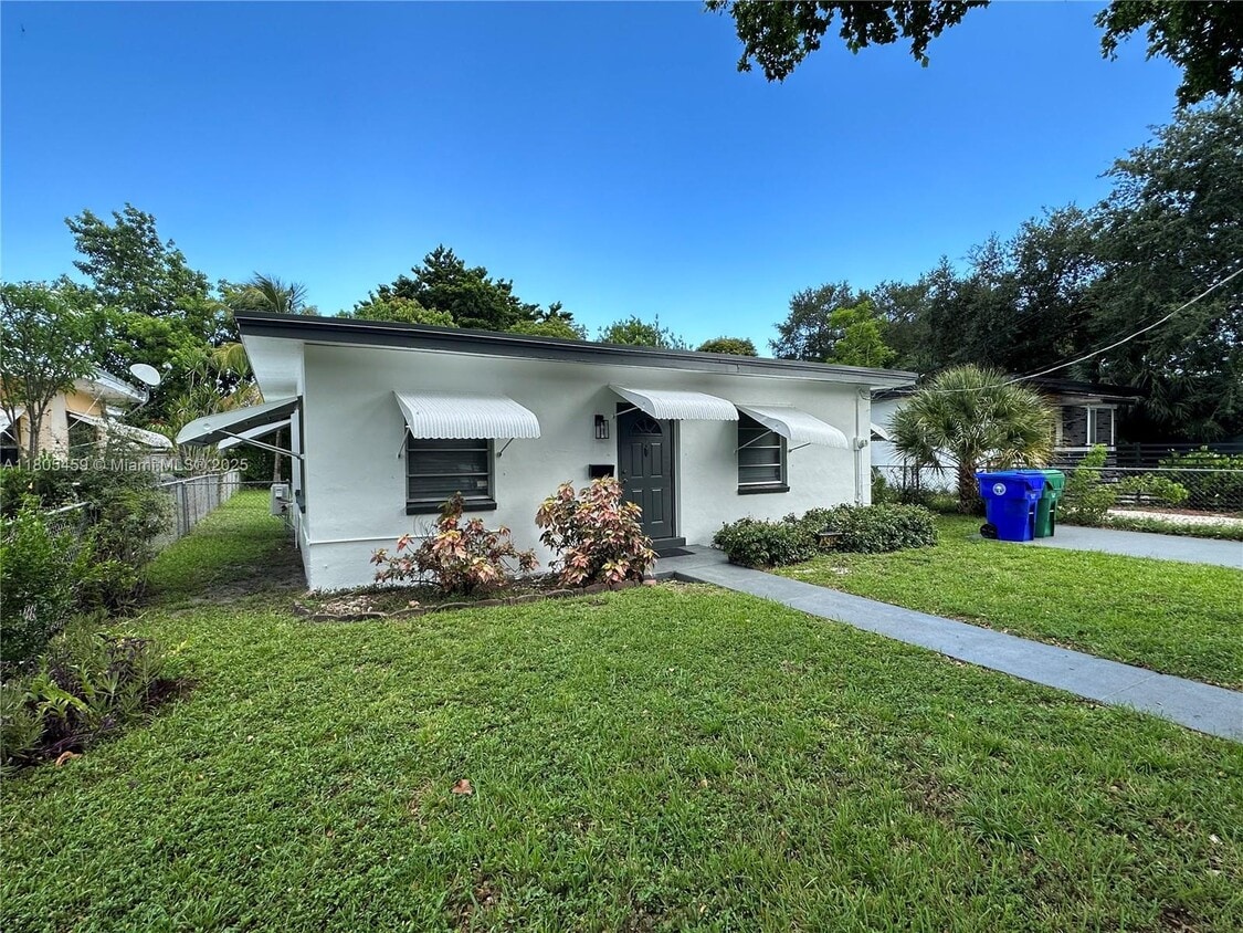 Primary Photo - 5515 NW 6th Ave