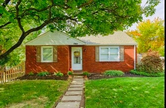 Building Photo - 7963 Lindisfarne Dr