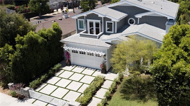 Foto del edificio - 5111 Greenbush Ave