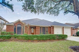 Building Photo - 4611 Summer Lakes