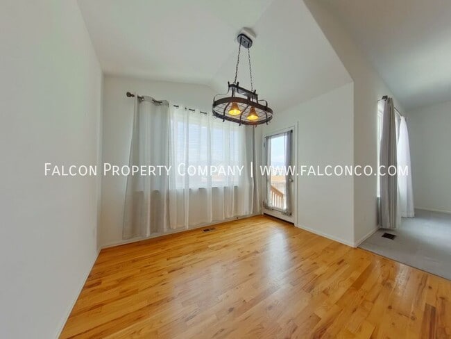 Building Photo - 6101 San Mateo Dr