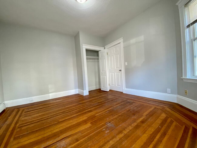 Building Photo - 14 Belknap St