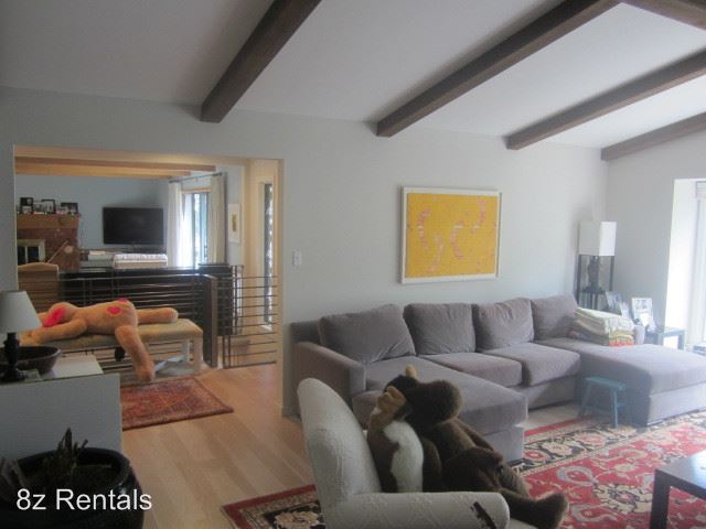 Foto del edificio - 3733 Wonderland Hill Ave