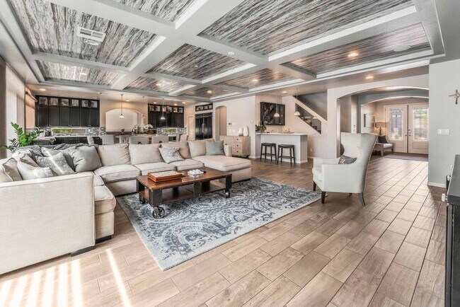 Foto del edificio - Southern Highlands 5-Bedroom Fully Furnish...
