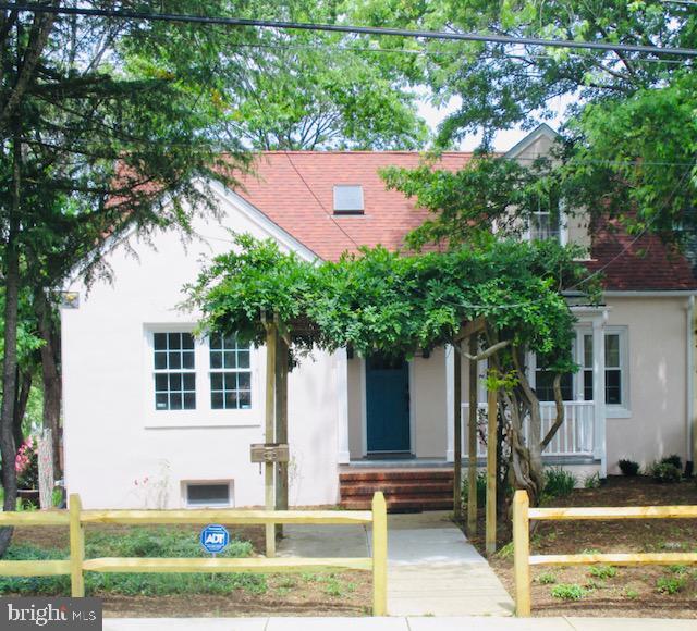 Primary Photo - 928 Wells Ave