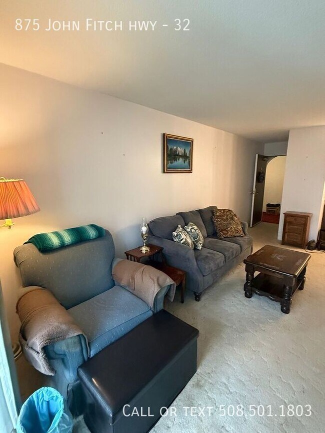 Foto del edificio - 875 John Fitch Hwy