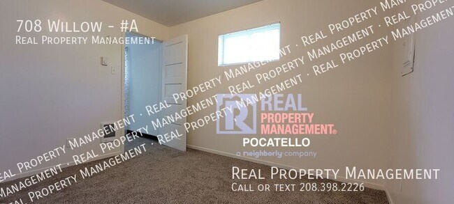 Building Photo - 1 Bedroom Apartment