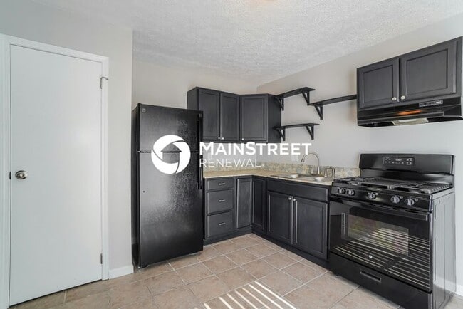 Building Photo - 3 Bedroom Pet-Friendly Home in COLUMBUS, O...