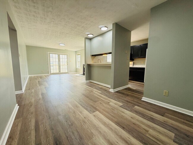 Foto del edificio - 6709 Preston Woods Unit 8~ Newly Renovated...