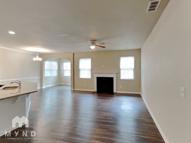 Building Photo - 116 Laurelcrest Ln