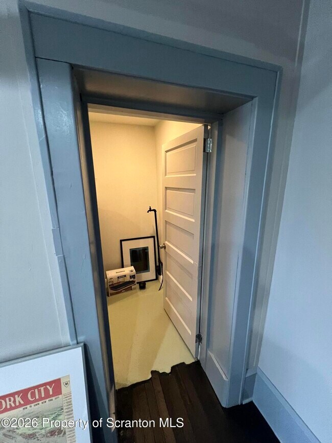 Foto del edificio - 2 St John St