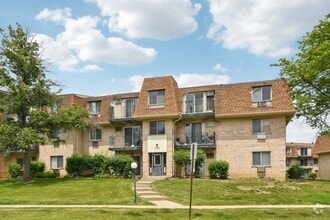 Building Photo - 226 Shorewood Dr