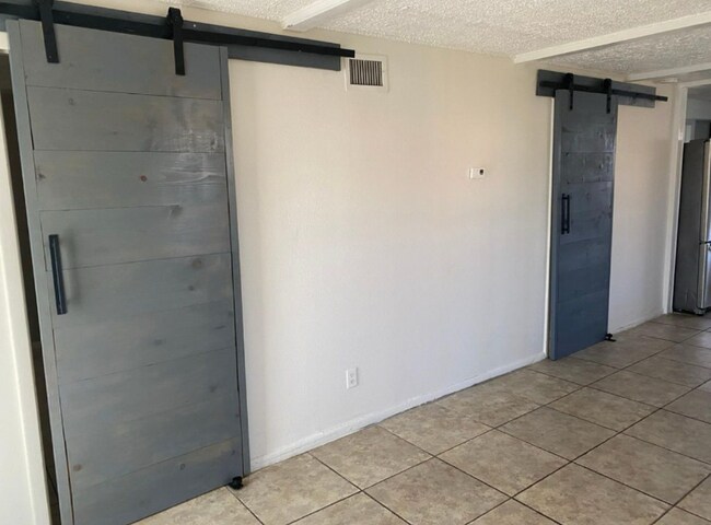 Foto del edificio - 338 Rutledge Ave