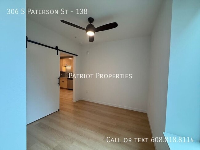 Foto del edificio - 306 S Paterson St